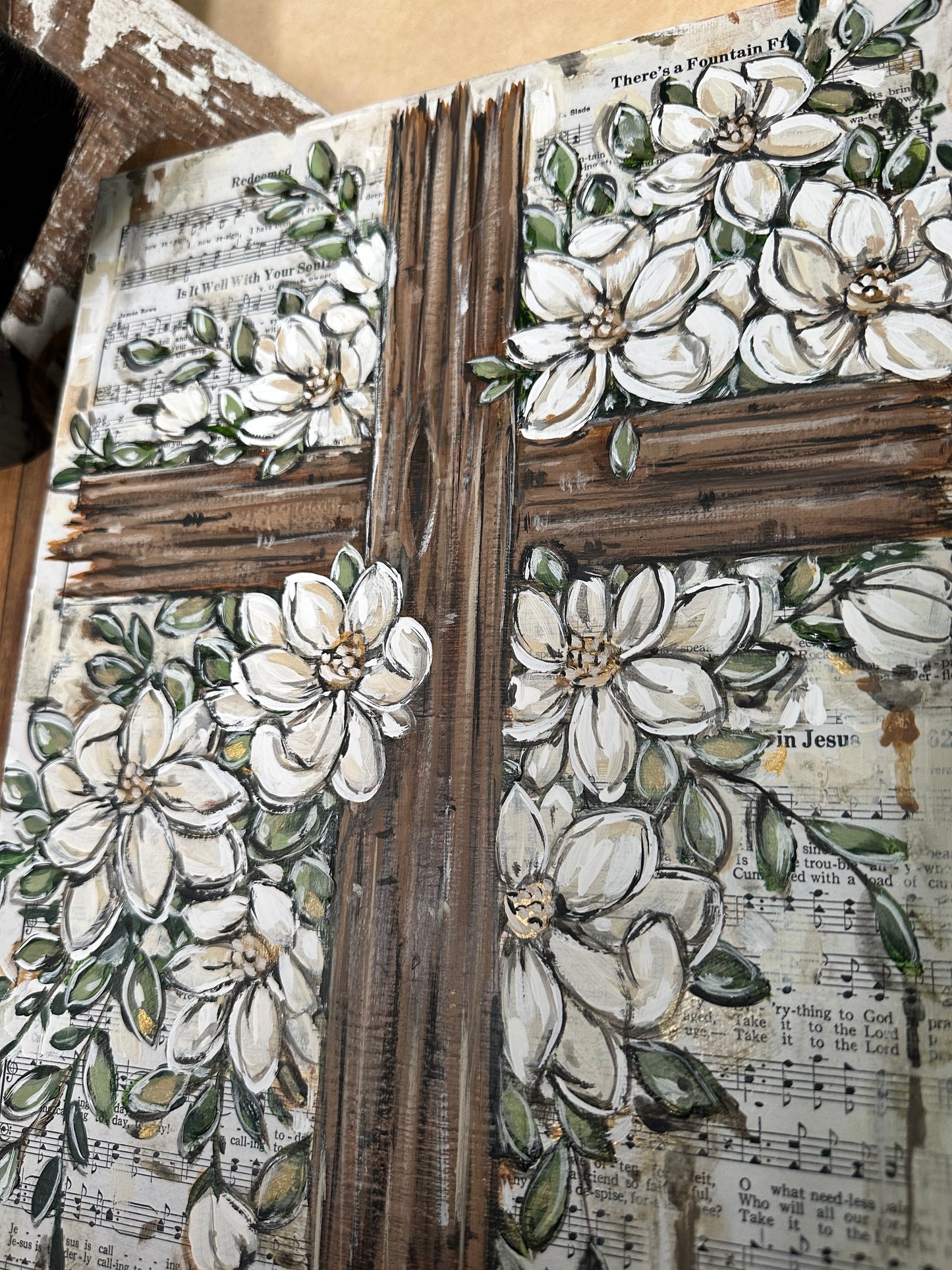 Original Magnolia Cross